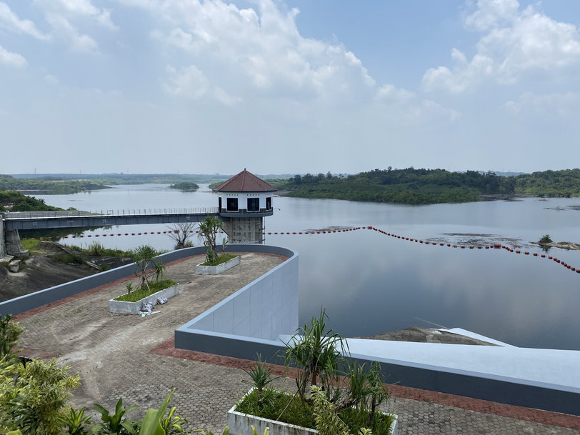 How PcVue platform supervises water management at the Karian dam in Indonesia